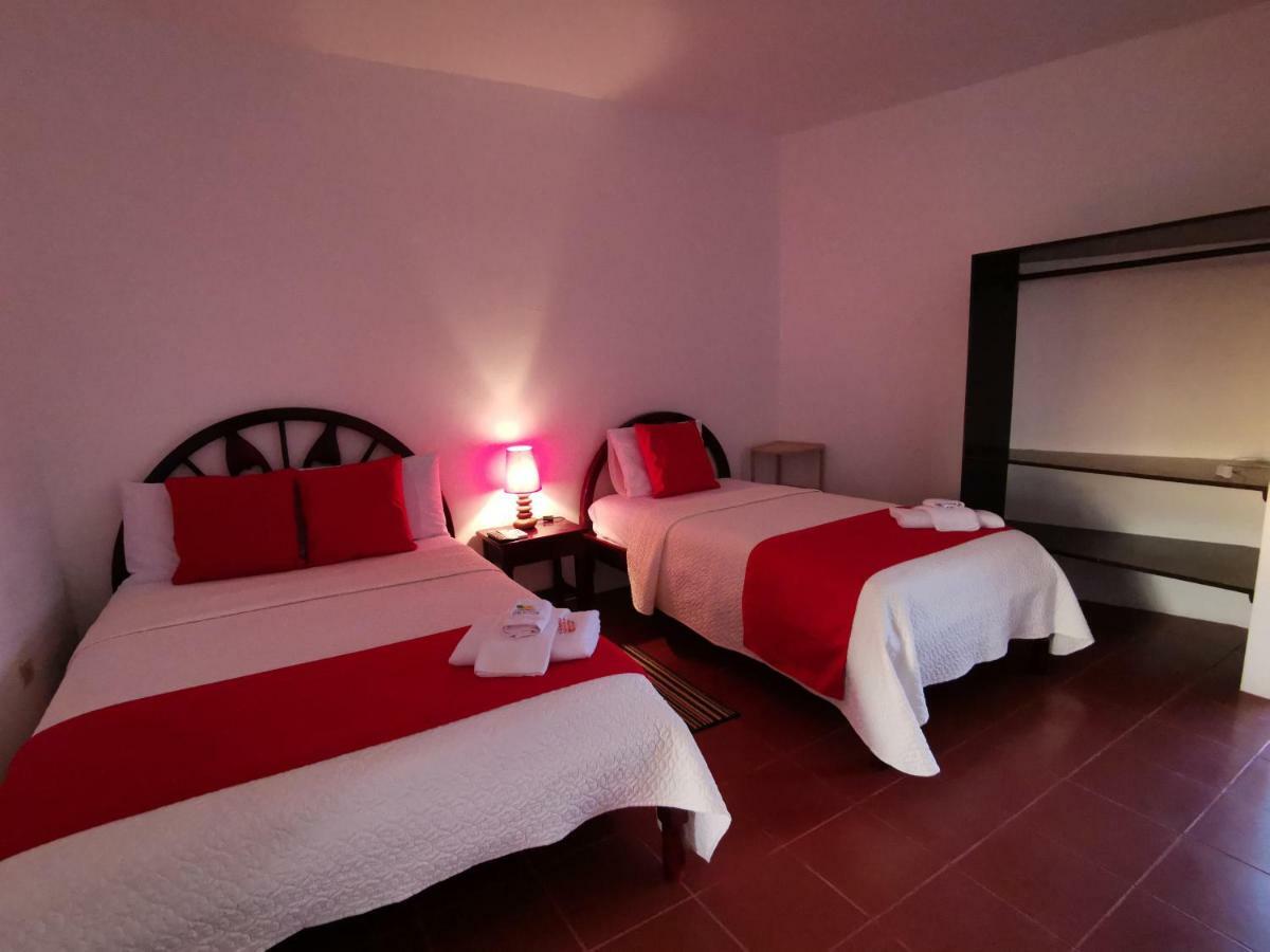 Hostal La Isla Del Descanso Puerto Villamil Extérieur photo